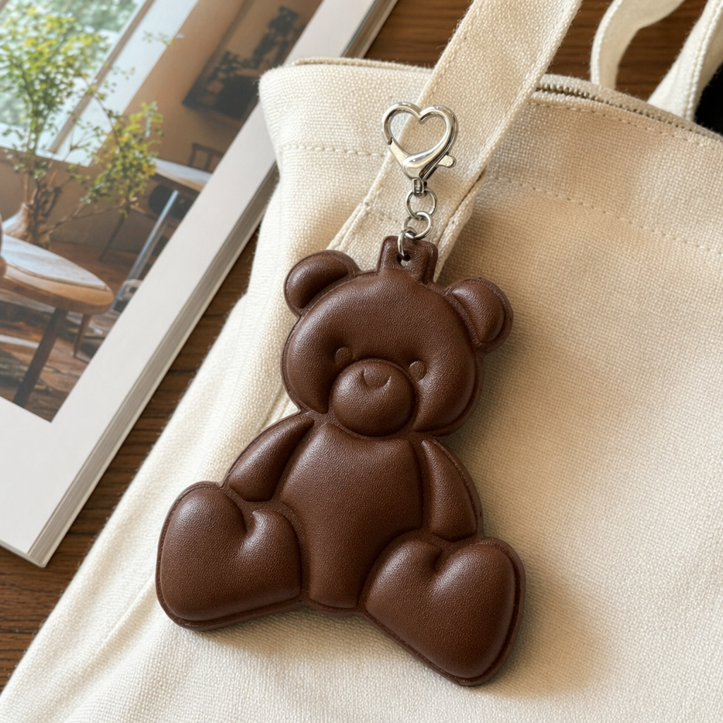 Brown bear-shaped keychain, cute plush pendant, gift and portable accessory details Picture