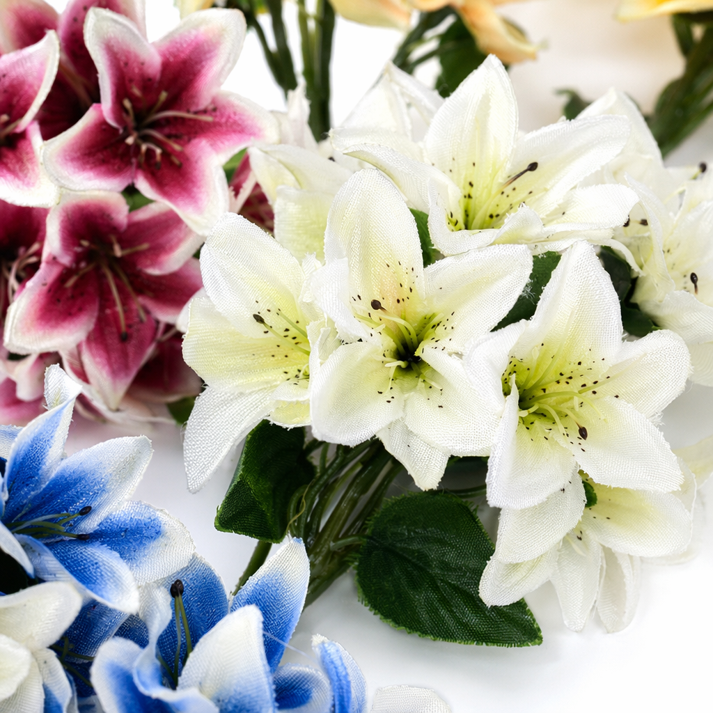 Colorful lily bouquets and fresh flower delivery for birthday and Valentine's Day romantic gifts Application Scenario