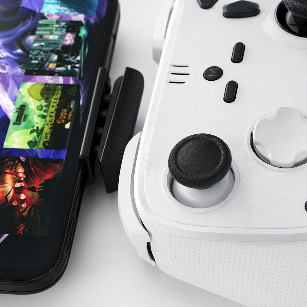 جهاز محمول محمول محمول محمول لمقبض ألعاب أبيض قابل للتنظيم مع قطع GAMING Application Scenario