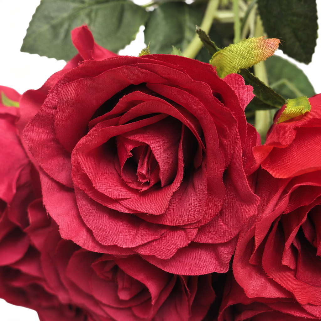 A bouquet of 99 red roses for Valentine's Day and birthday, with free shipping. Fresh cut flower bouquet Application Scenario