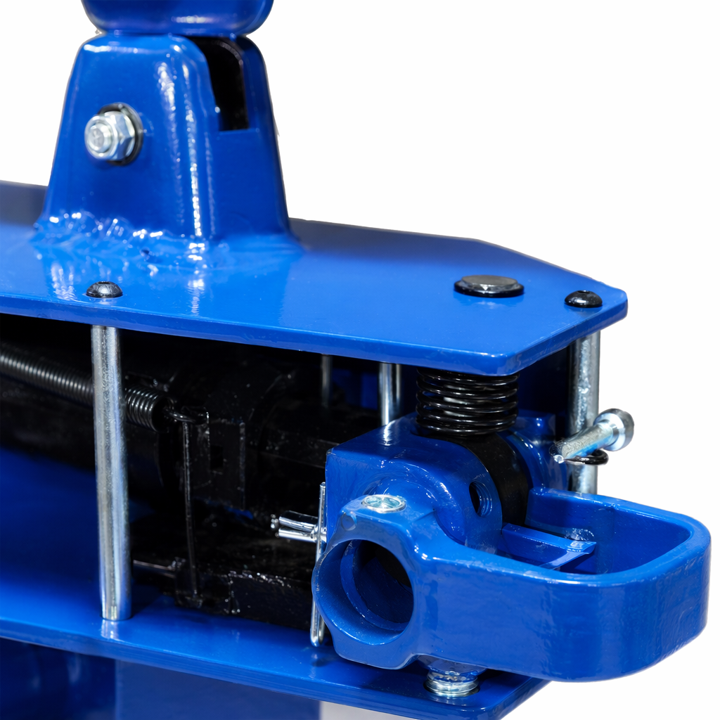 Blue hydraulic jack, 3-ton manual horizontal lift, specially designed for car maintenance Application Scenario