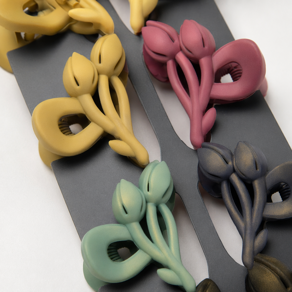 Colorful flower-shaped hairpins, cute headwear for girls, sweet and refreshing forest-themed Application Scenario