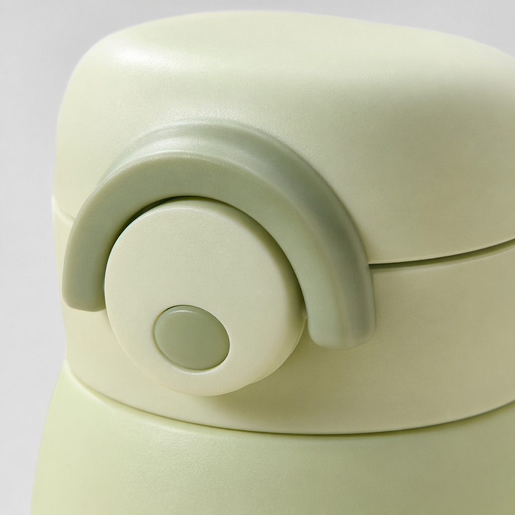 Light green 304 stainless steel insulated cup 500ml portable water cup for cold and heat preservation Application Scenario