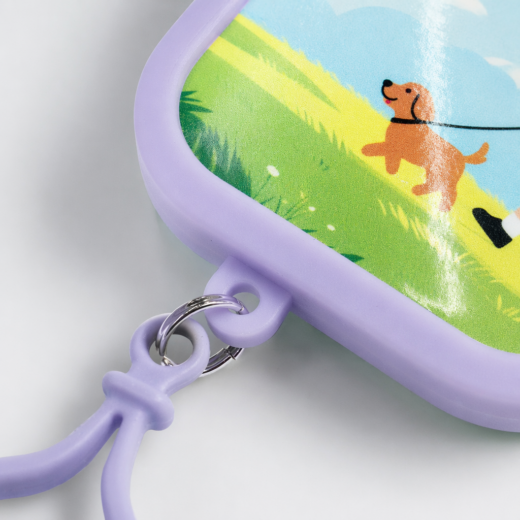 Purple shell with a buckle dog walking spray bottle, portable pet sprayer for going out Application Scenario