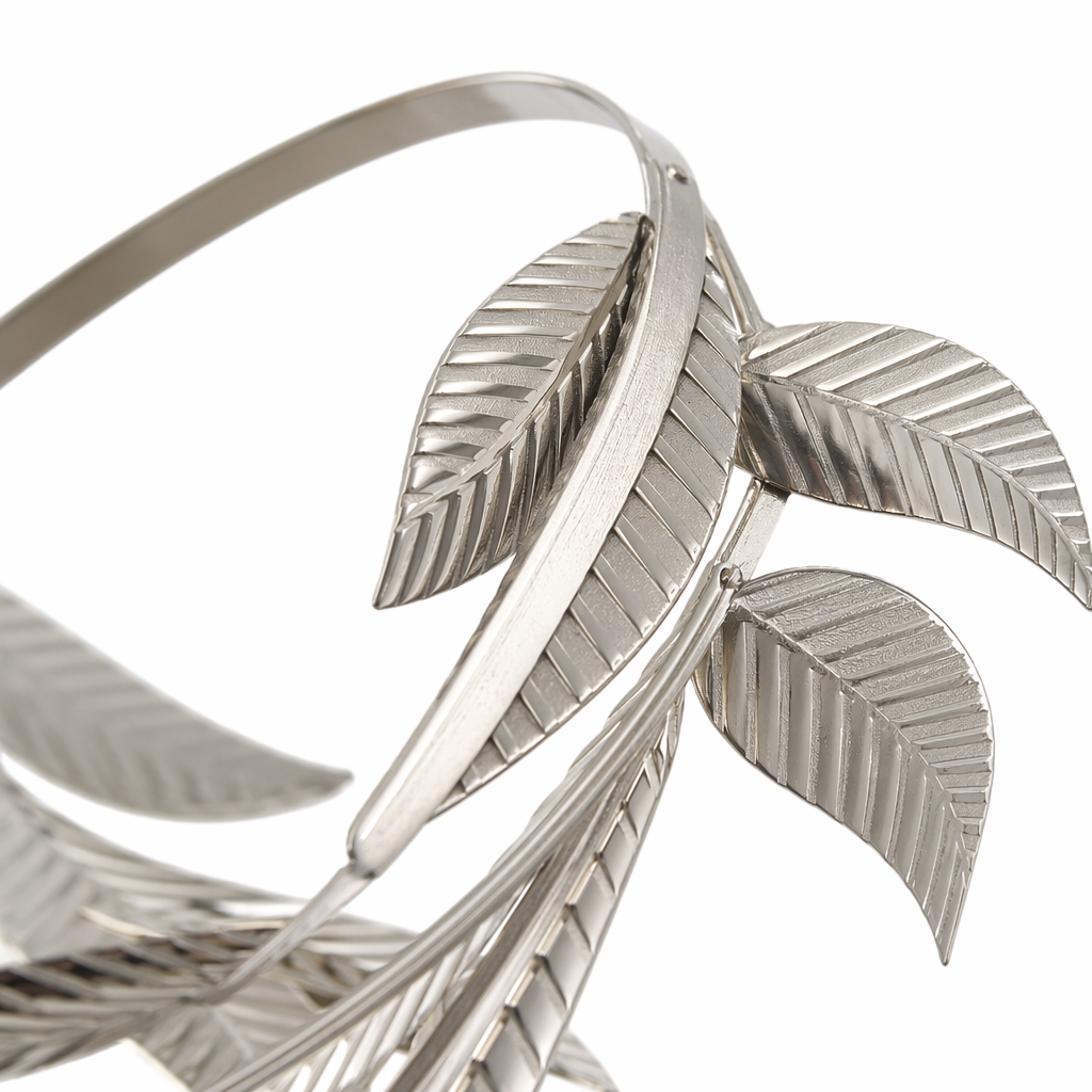 Golden leaf-shaped headwear, simulated leaf hair accessory, ladies' party wedding headwear Application Scenario