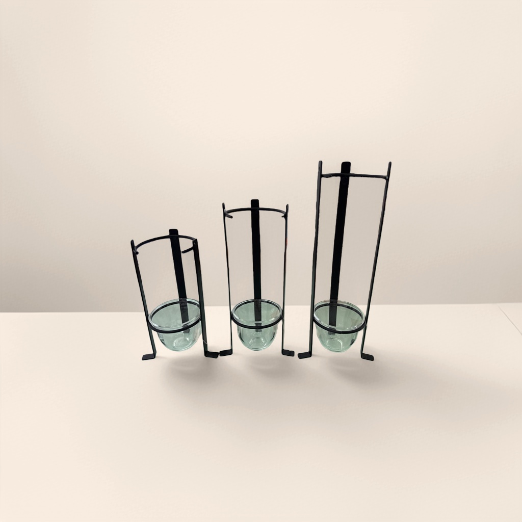 Middle Eastern Arabian black metal cup holder, Nordic style desktop storage cup holder, simple and modern Application Scenario