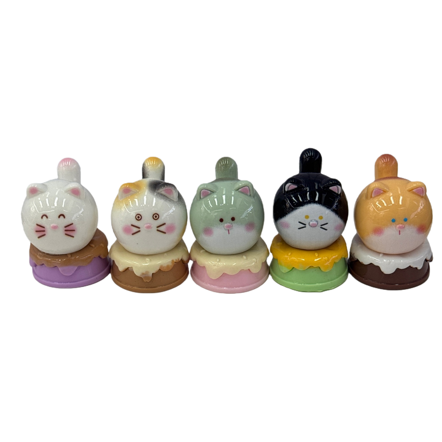 Five colorful cat-shaped dessert ornaments and creative home decoration items Application Scenario