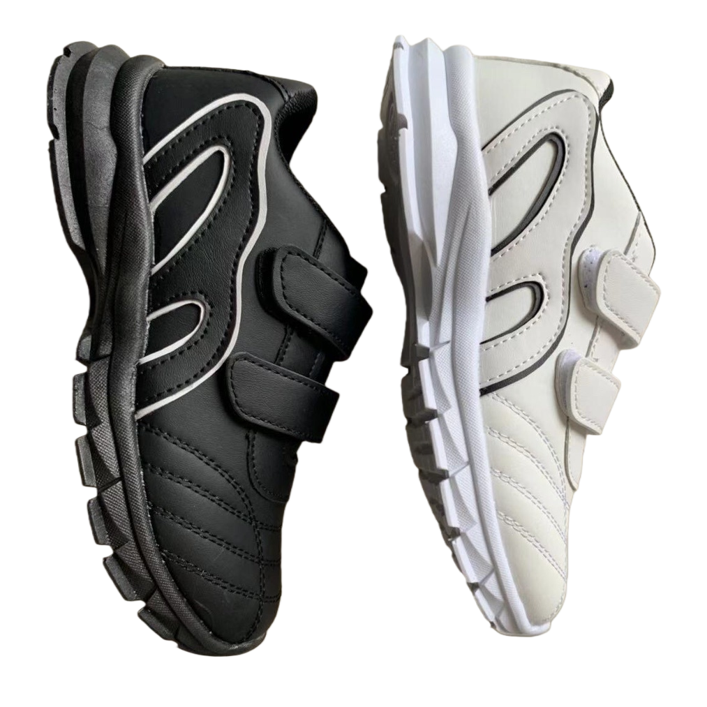 Black and white children's sports shoes, breathable and lightweight, casual running shoes for boys and girls Item Picture