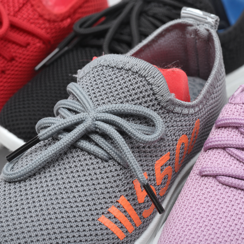 Colorful sports shoes for both men and women, lightweight, breathable and casual running shoes Application Scenario