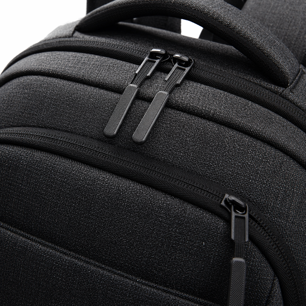 This grey backpack is simple, fashionable and has a large capacity for student commuting and travel Application Scenario