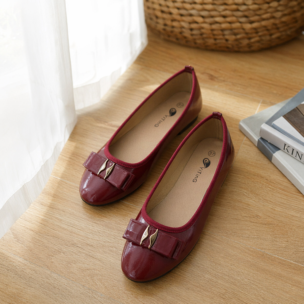 Red patent leather flat shoes for women's casual, versatile, comfortable and anti-slip small leather shoes details Picture