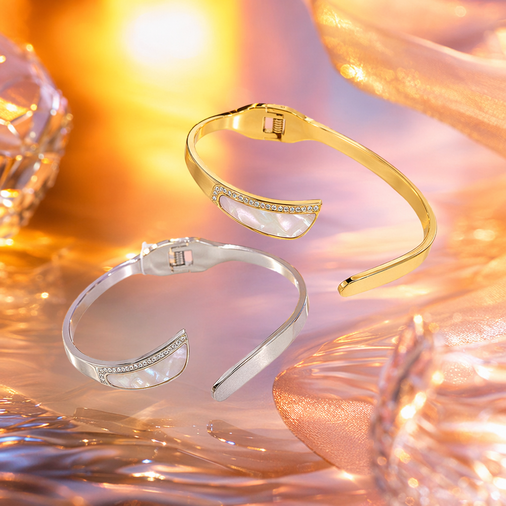 Silver and gold dual-color diamond-encrusted shell pattern bracelet Specification image