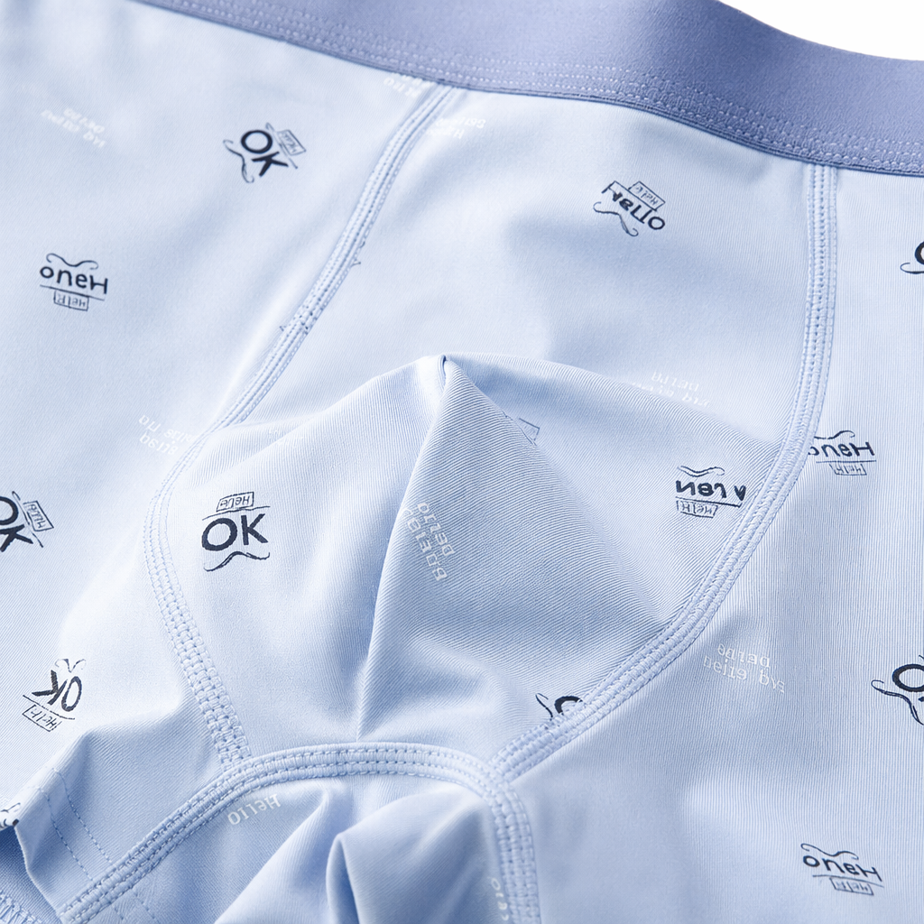 Light blue printed pure cotton men's underwear is comfortable and breathable with flat corners at the four corners Application Scenario