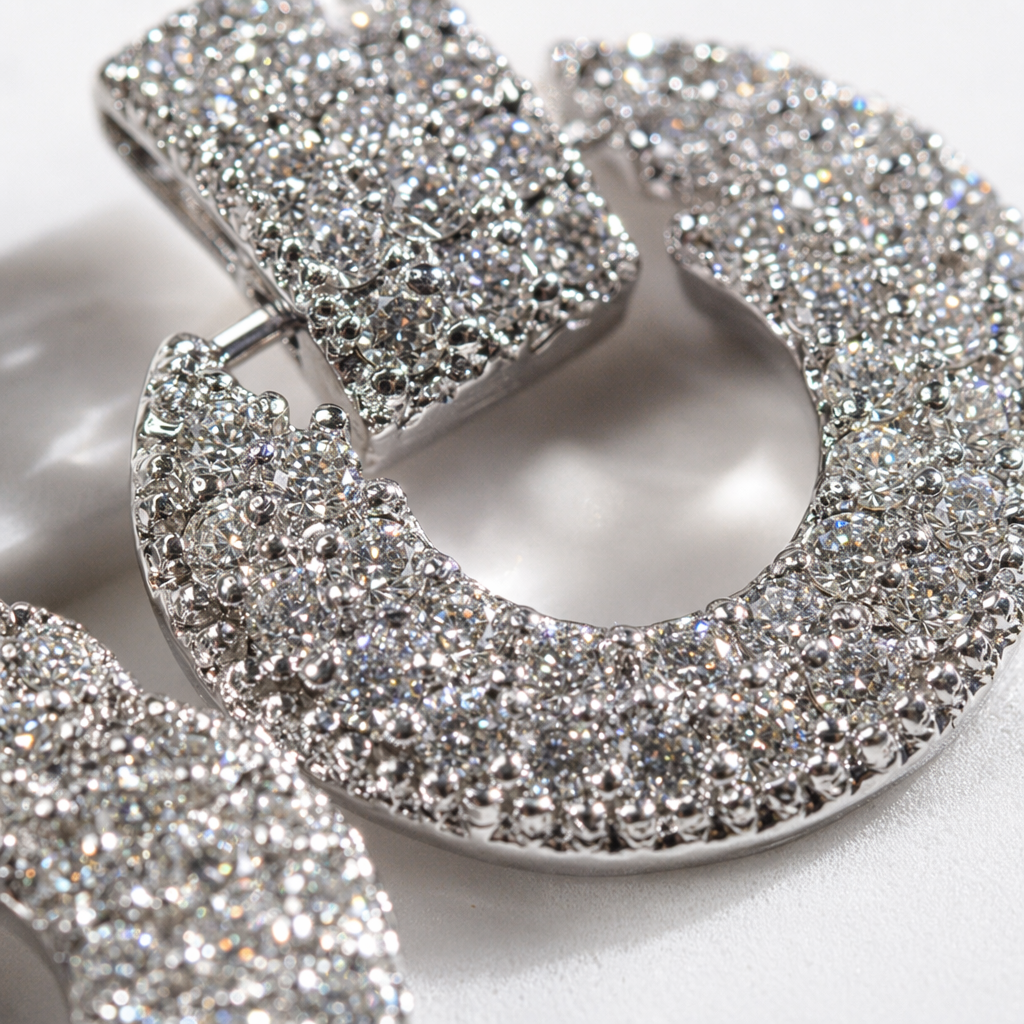 Silver sequined earrings are fashionable, versatile, and exude a light luxury vibe. They are vintage earrings and accessories Application Scenario