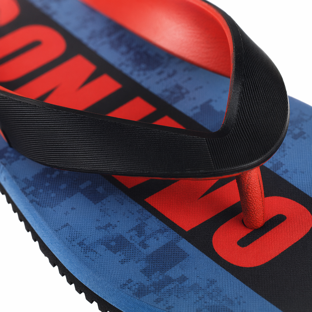 Blue, black and red contrasting chevron slippers, unisex comfortable and anti-slip casual beach shoes Application Scenario