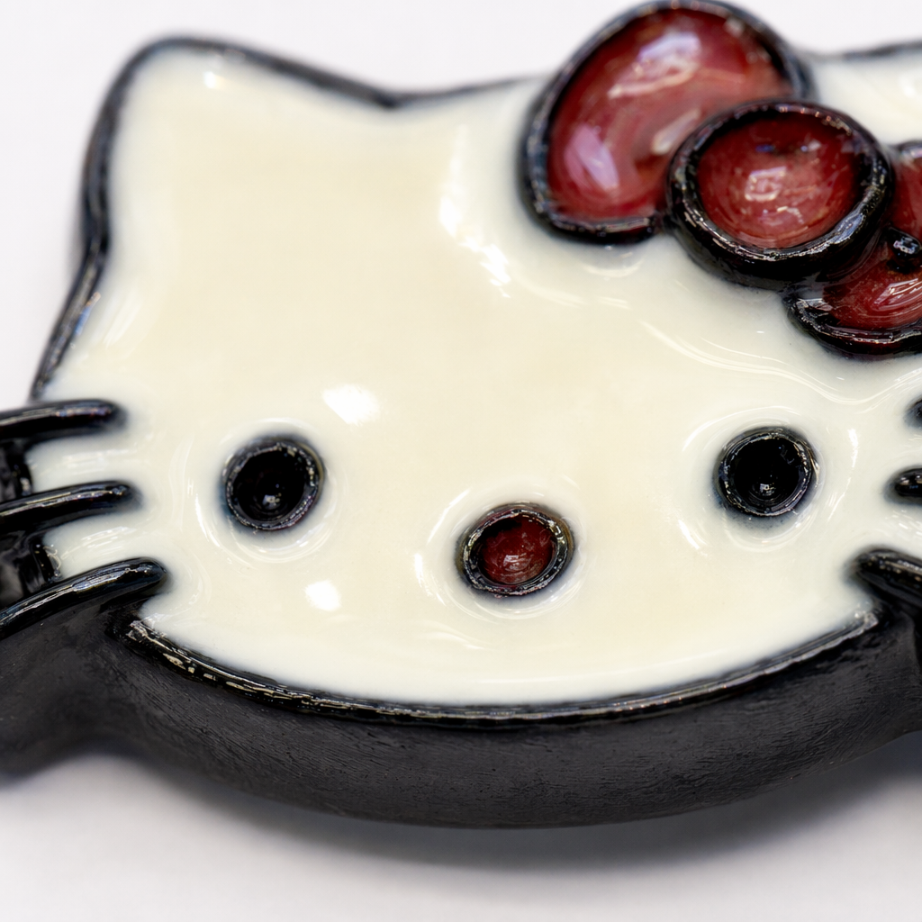 Three colorful cartoon cat head badge metal pins and brooches are cute and adorable accessories Application Scenario