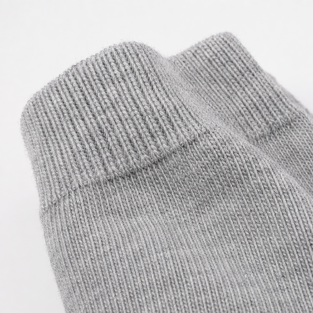 Grey mesh breathable summer thin mid-calf socks for both men and women, sweat-absorbing and quick-drying Application Scenario