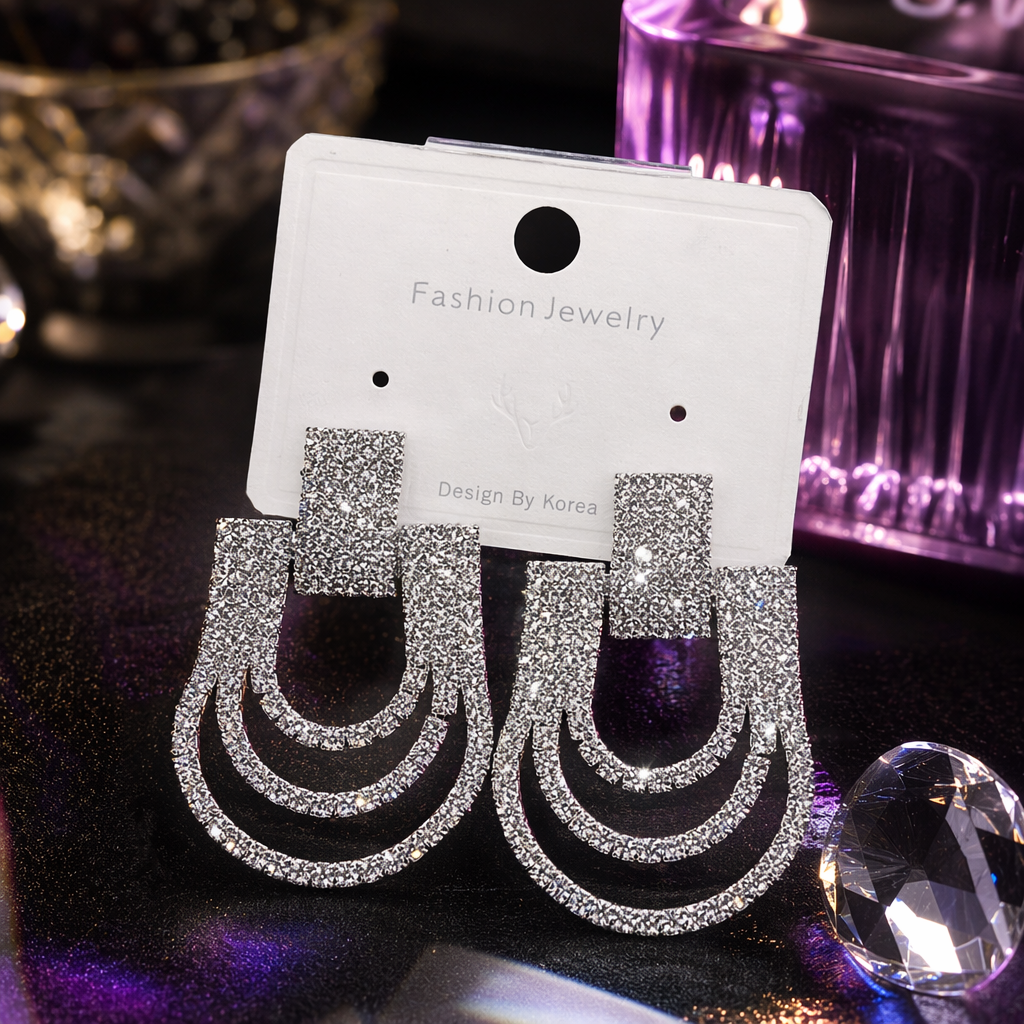 Silver diamond-encrusted earrings, fashionable and light luxury women's earrings and accessories, vintage earrings and accessories Specification image