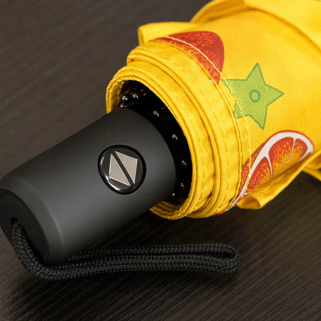 Yellow orange pattern all-weather umbrella, waterproof, sun-proof, lightweight and foldable Application Scenario