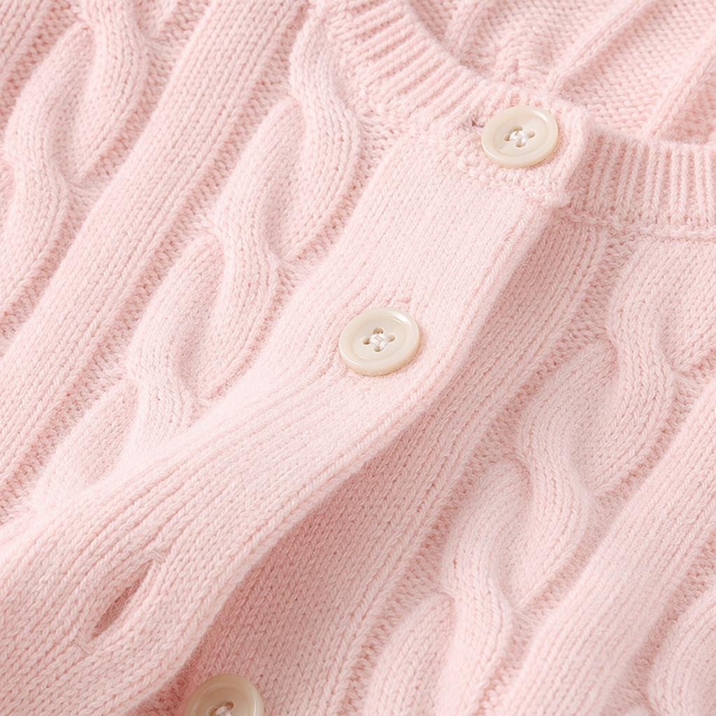 A pink knitted cardigan for women in spring and autumn, paired with a thin, casual and loose top Application Scenario