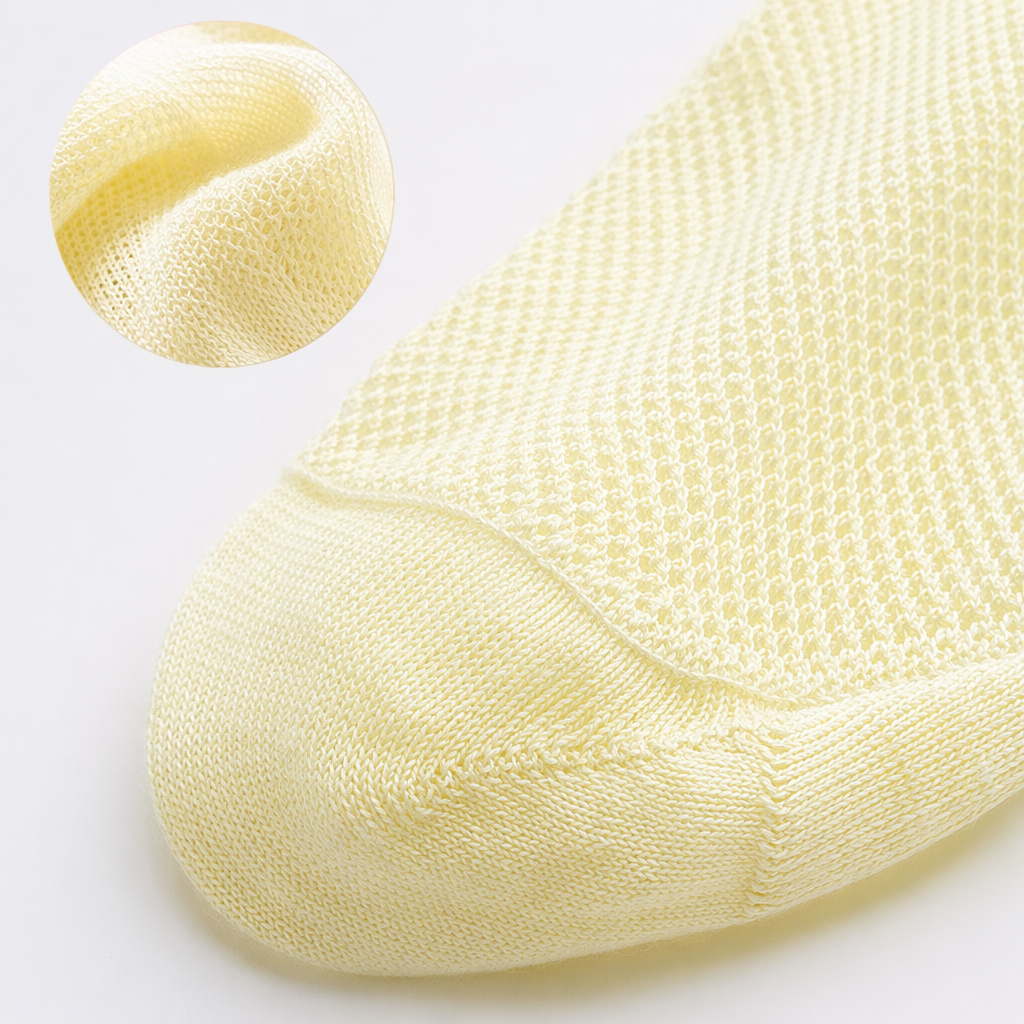 Light yellow knitted socks for women, pure cotton, comfortable and breathable mid-calf socks Application Scenario