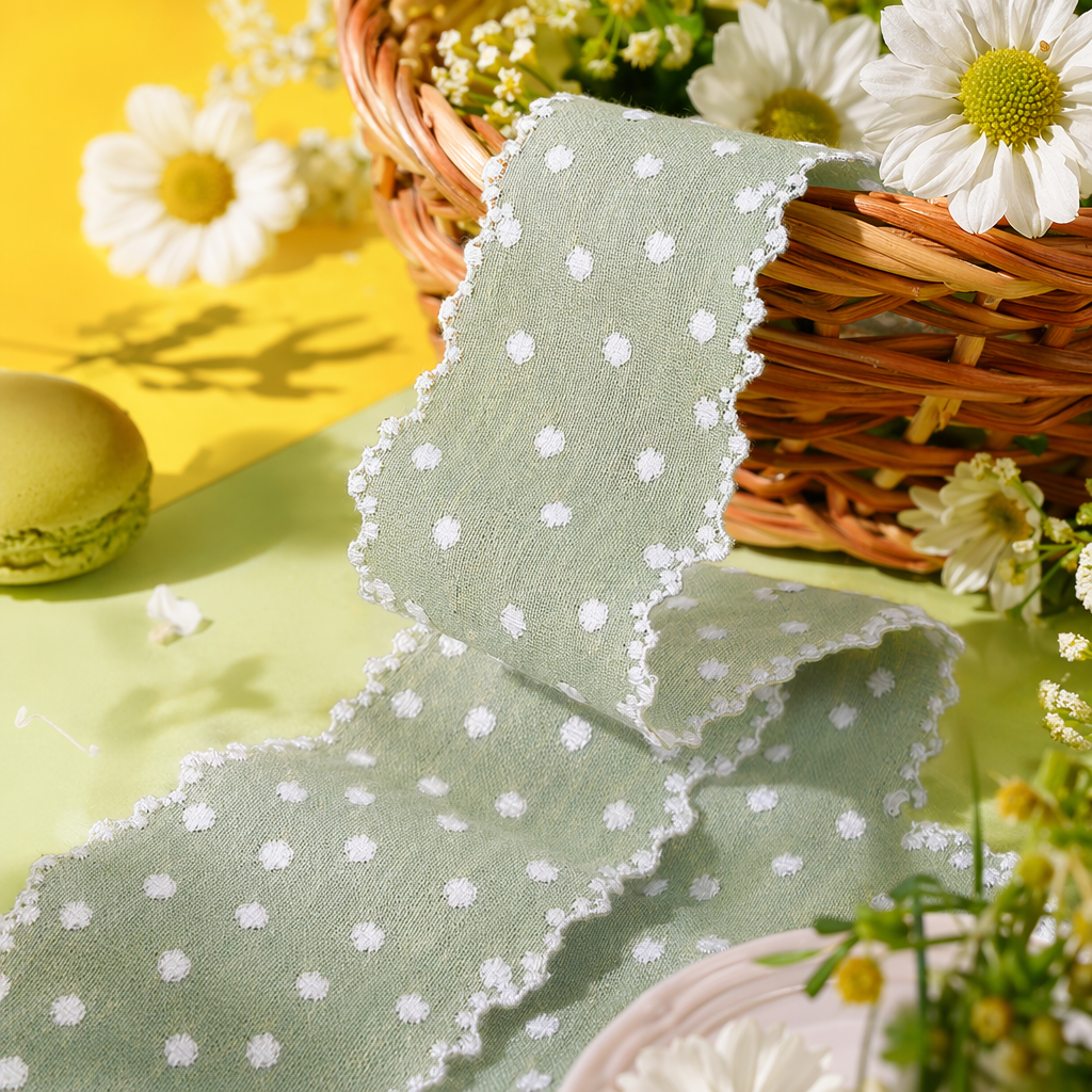 DIY hand-stitched accessories for white polka dot lace trim fabric Specification image