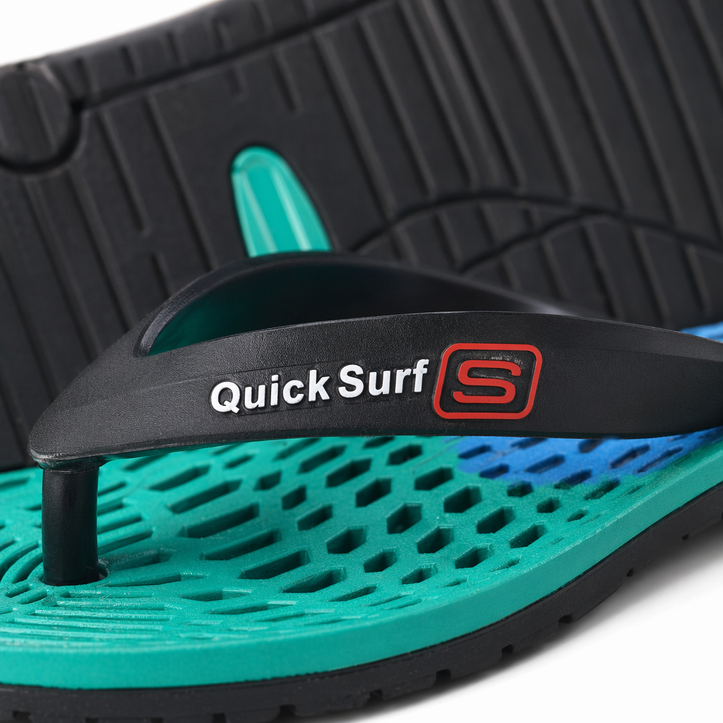 Blue and green gradient herringback flip-flops for women, anti-slip, comfortable and casual summer slippers Application Scenario