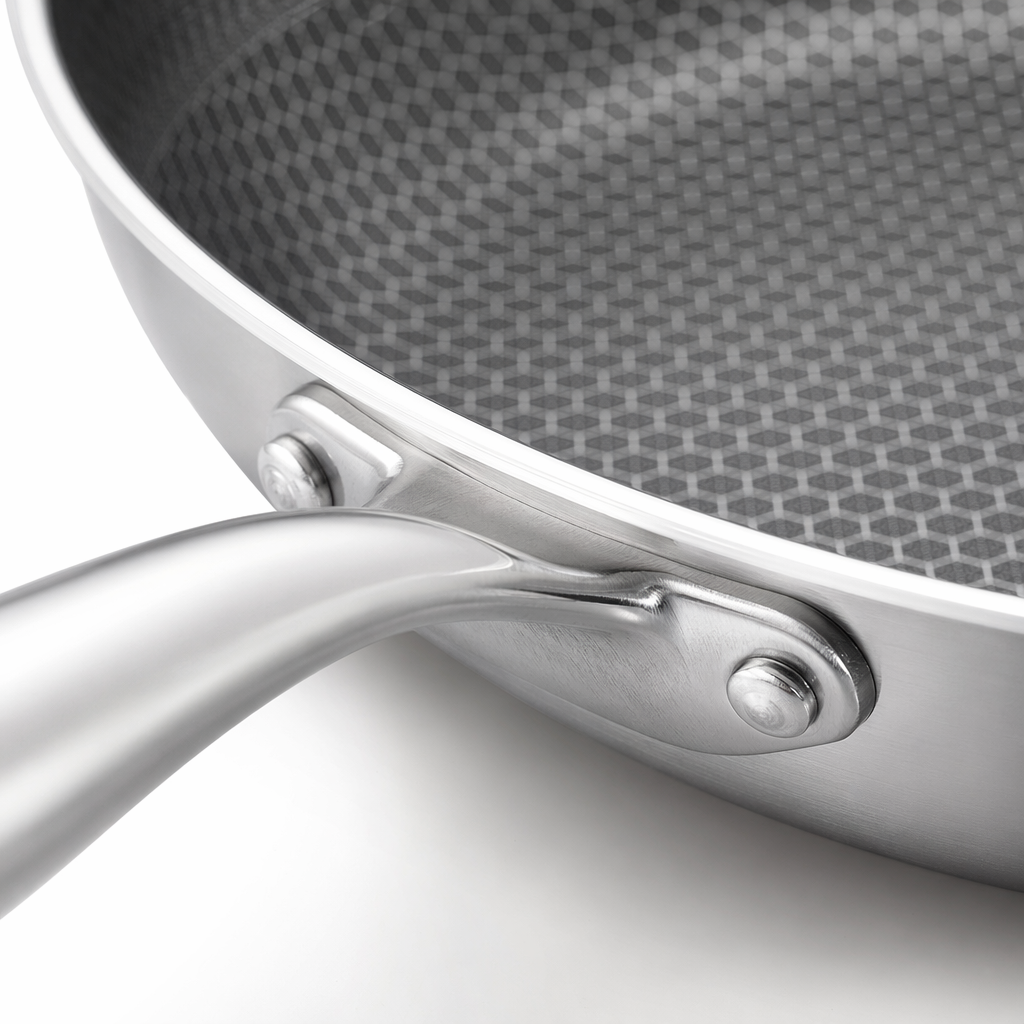 Silver stainless steel wok, household uncoated healthy frying wok, 30cm Application Scenario