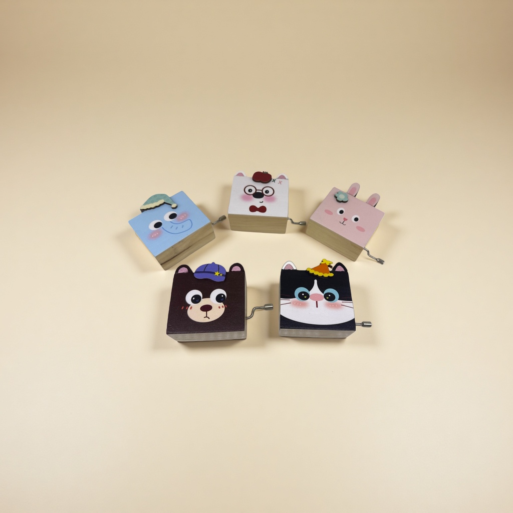 Colorful cartoon wooden music box, cute pet music box decoration, children's birthday gift, souvenir music box Application Scenario