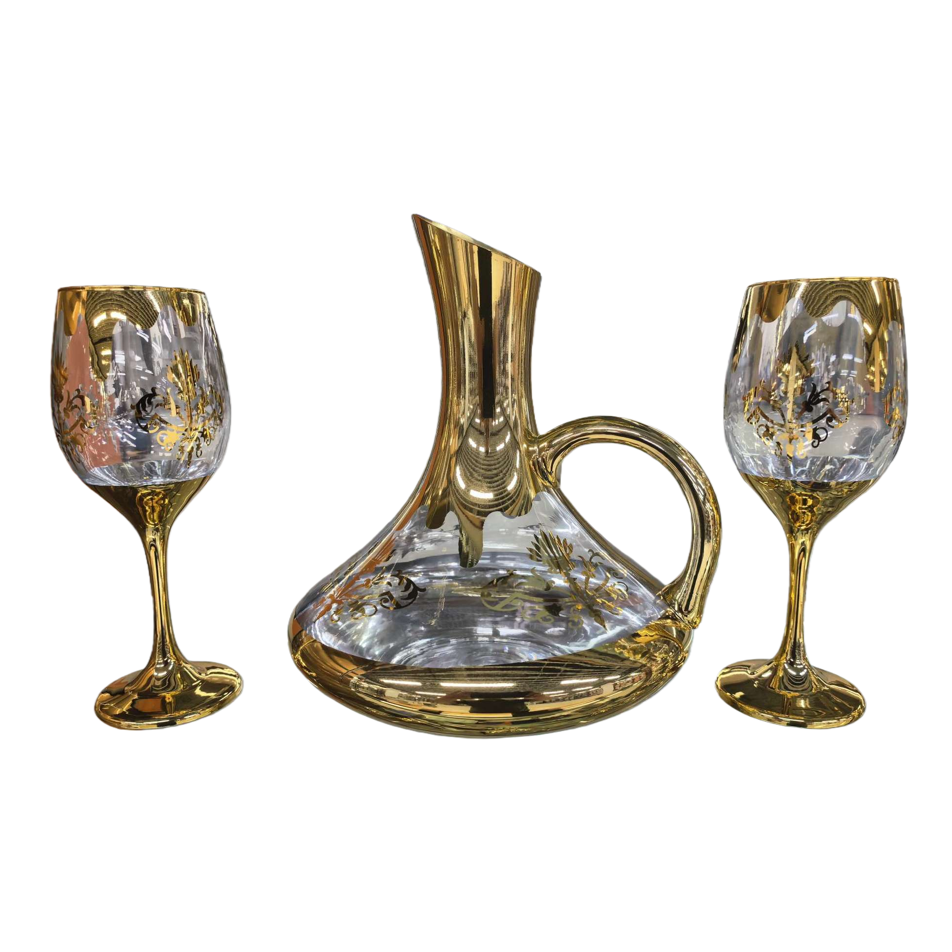 A family banquet wine set with a golden-decorated glass decanter and two tall glasses Item Picture