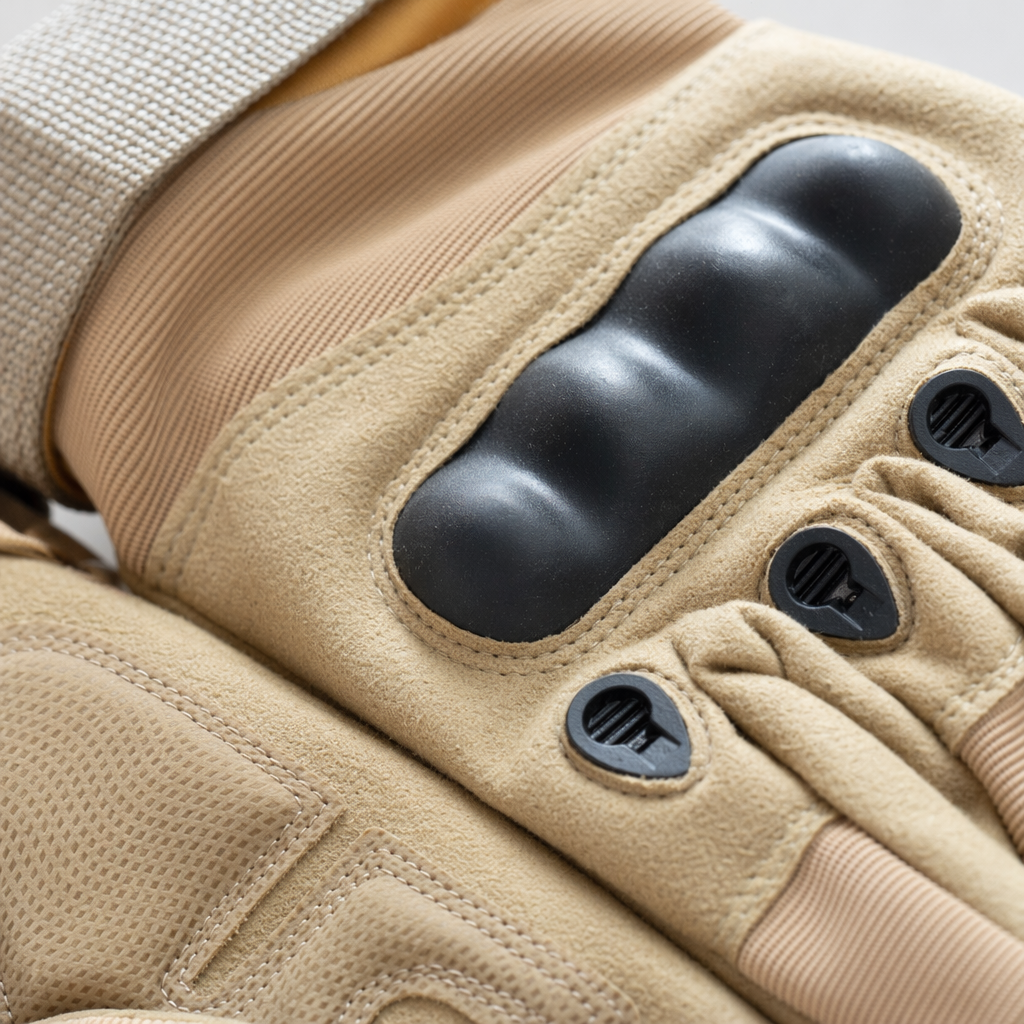 Khaki tactical gloves, anti-slip and wear-resistant, outdoor training, cycling and operation protective gloves Application Scenario