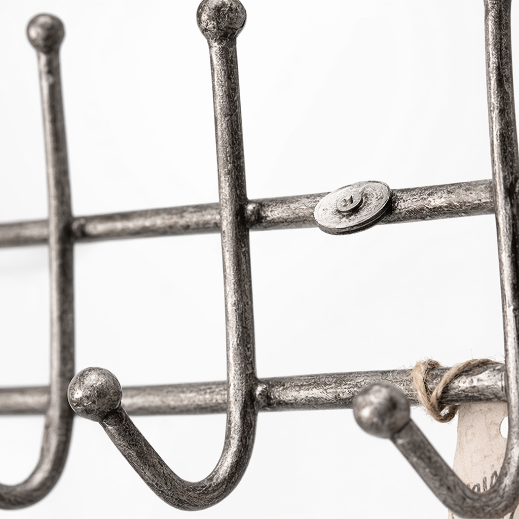 Silver metal wall hook rack, a multi-functional storage and hanging rack for bathrooms and kitchens without drilling Application Scenario