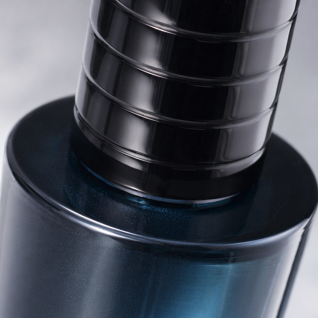 Dark gradient glass bottle, high-end perfume bottle, cosmetic portioning bottle 100ml Application Scenario