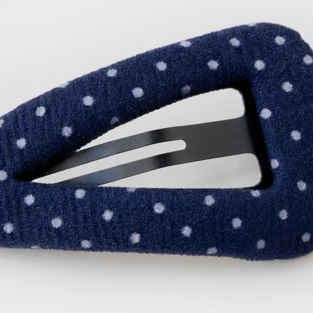 Blue polka dot hair clips are simple and cute Korean headwear for women and versatile accessories Application Scenario