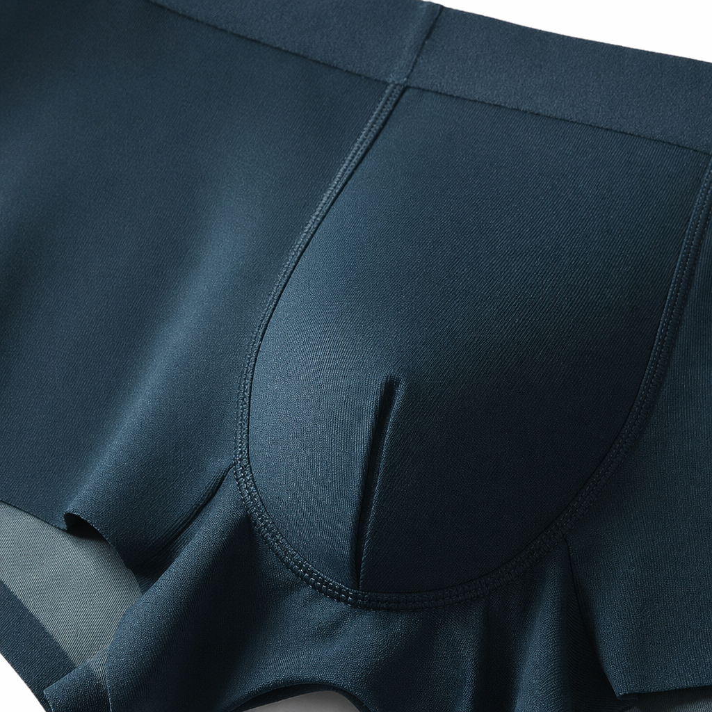 Dark blue pure cotton men's underwear, comfortable and breathable, with flat corners at the four corners Application Scenario