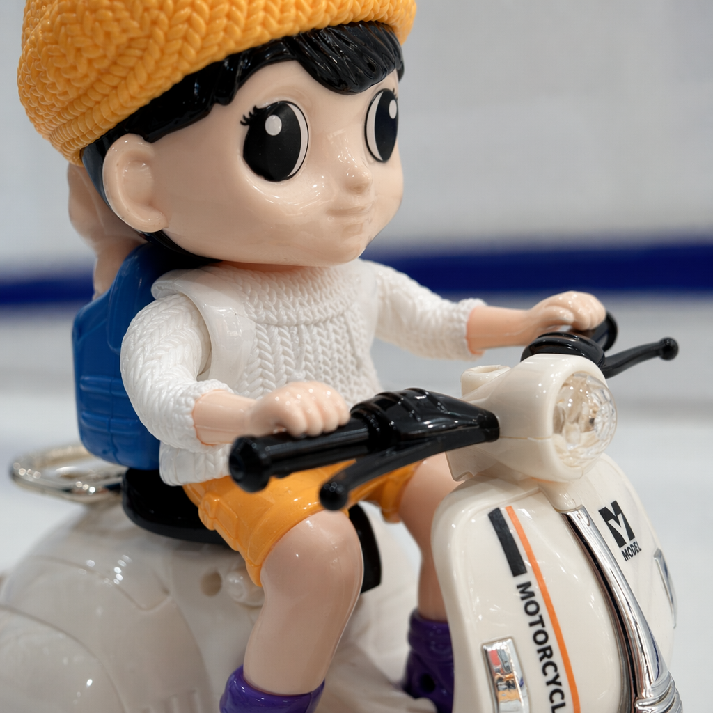White motorcycle double doll set Application Scenario