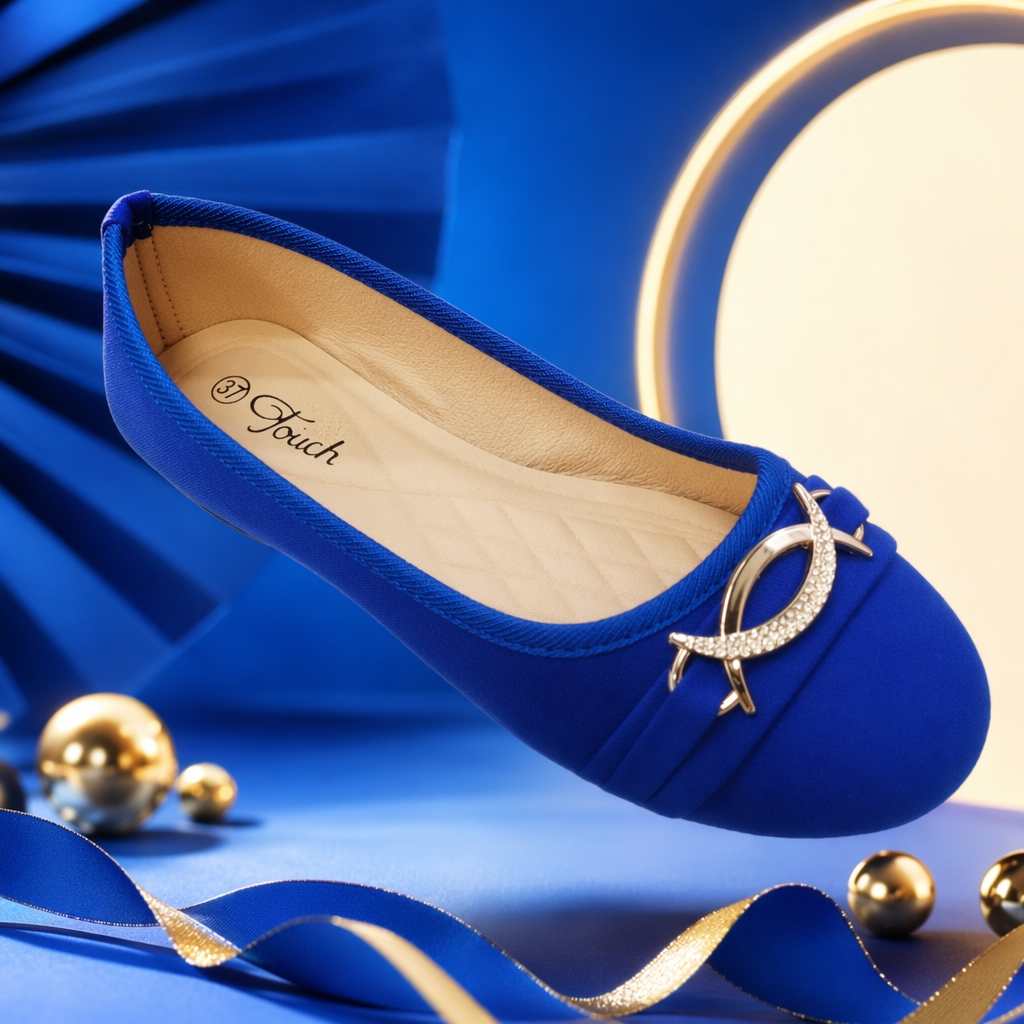 Blue flat shoes are casual and versatile for women. They have soft soles, are anti-slip, lightweight and comfortable for daily wear Specification image