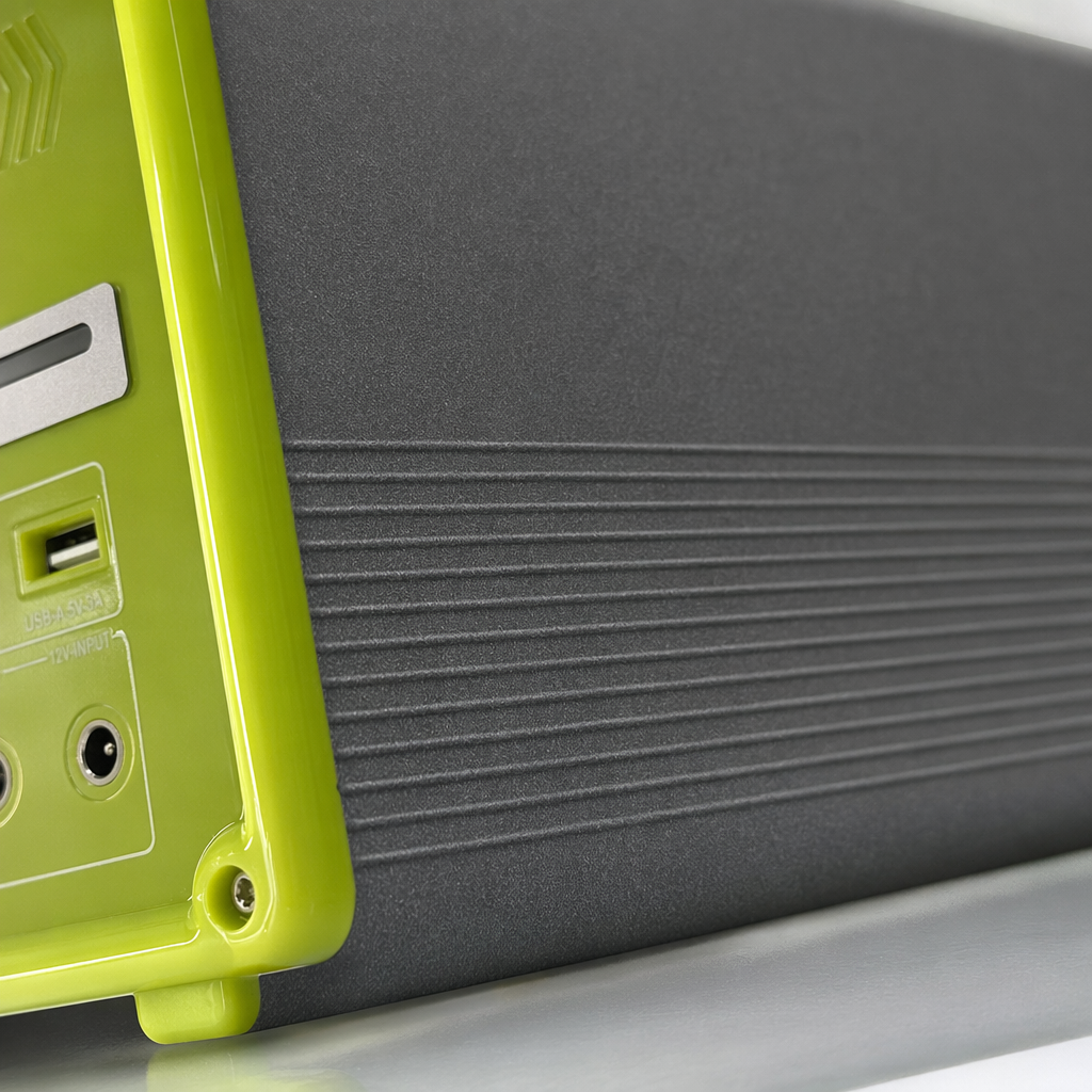 Green portable power bank, large-capacity, lightweight and fast-charging mobile power bank, essential for outdoor travel Application Scenario