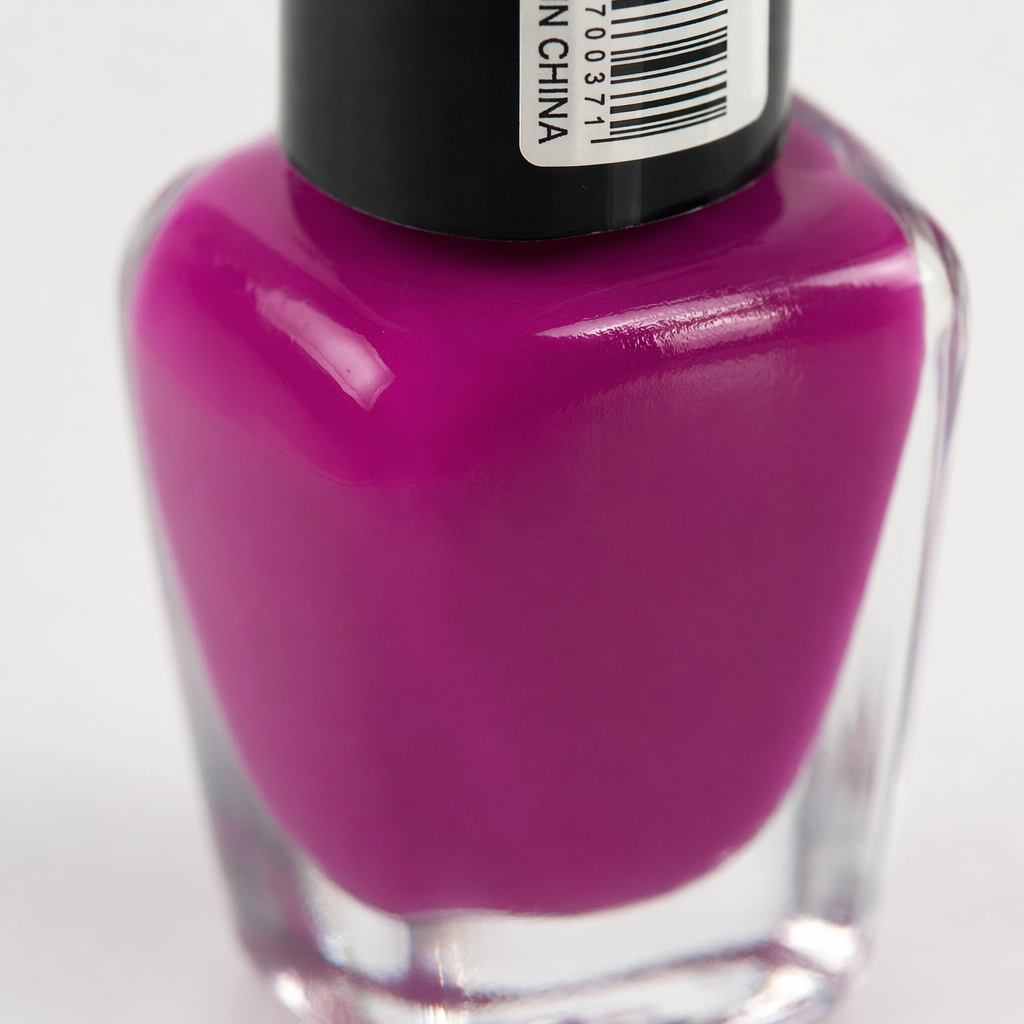 Purple nail polish, long-lasting color display, quick-drying nail art paint gel Application Scenario