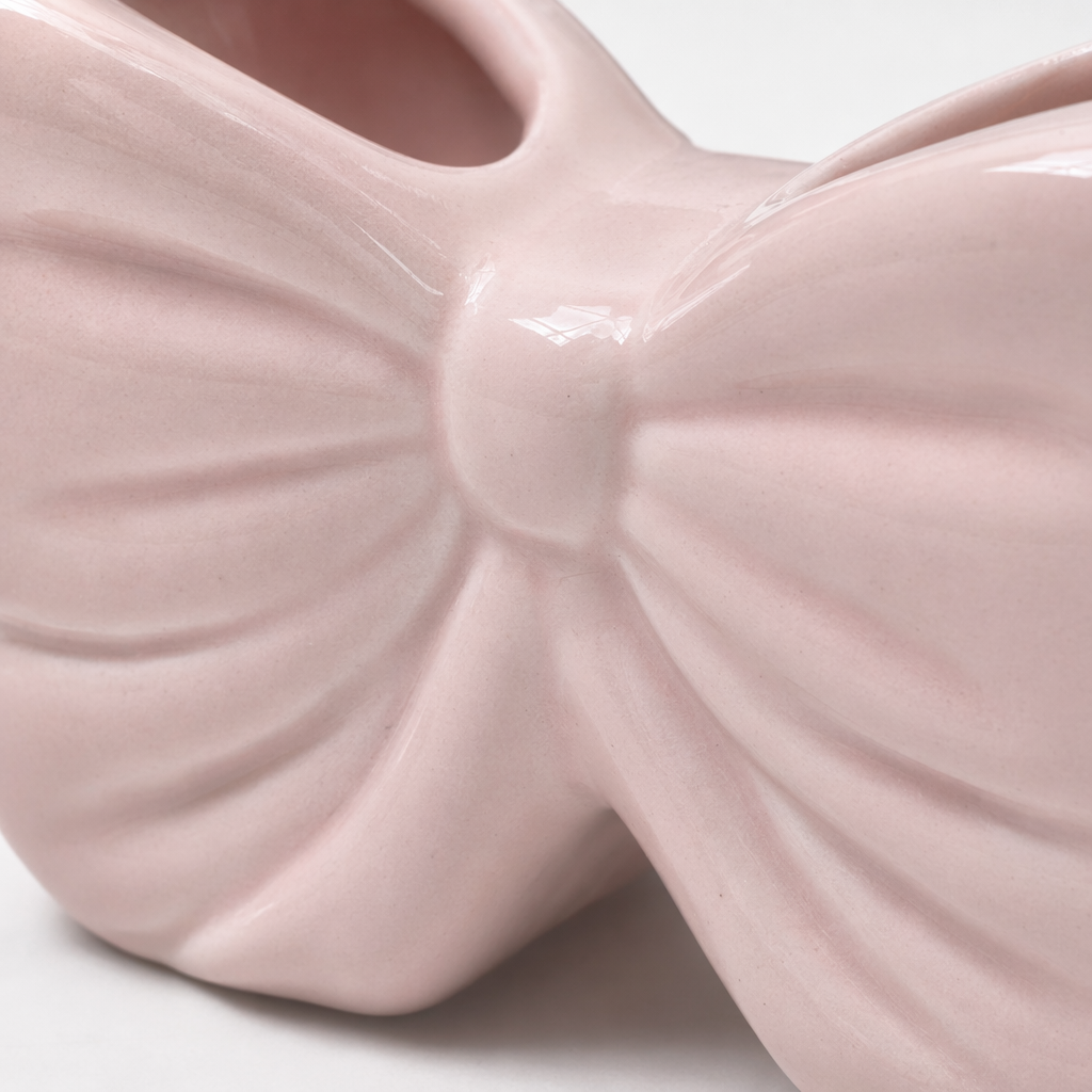 Pink bow-shaped ceramic ornaments for home decoration, living room, bedroom and table decoration Application Scenario