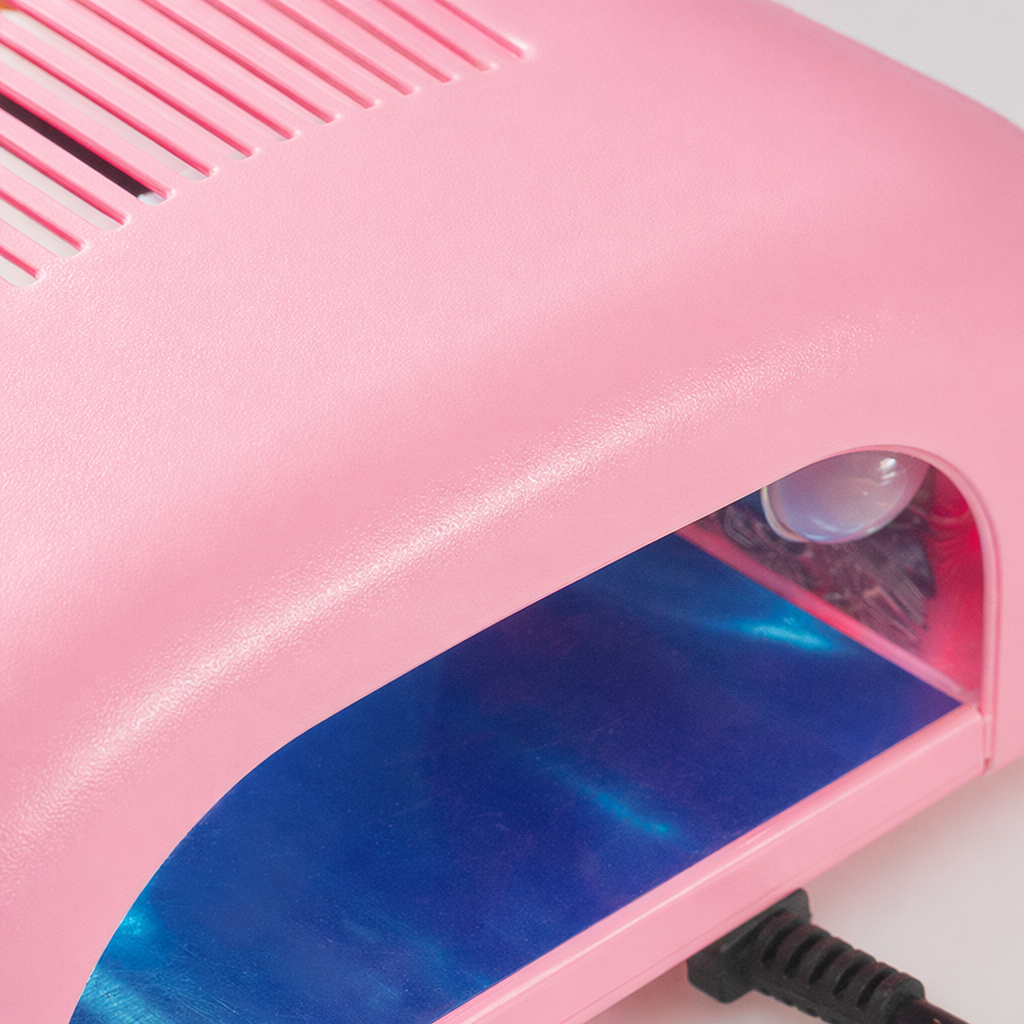 Pink LED nail art lamp UV light therapy nail dryer, portable for home use Application Scenario