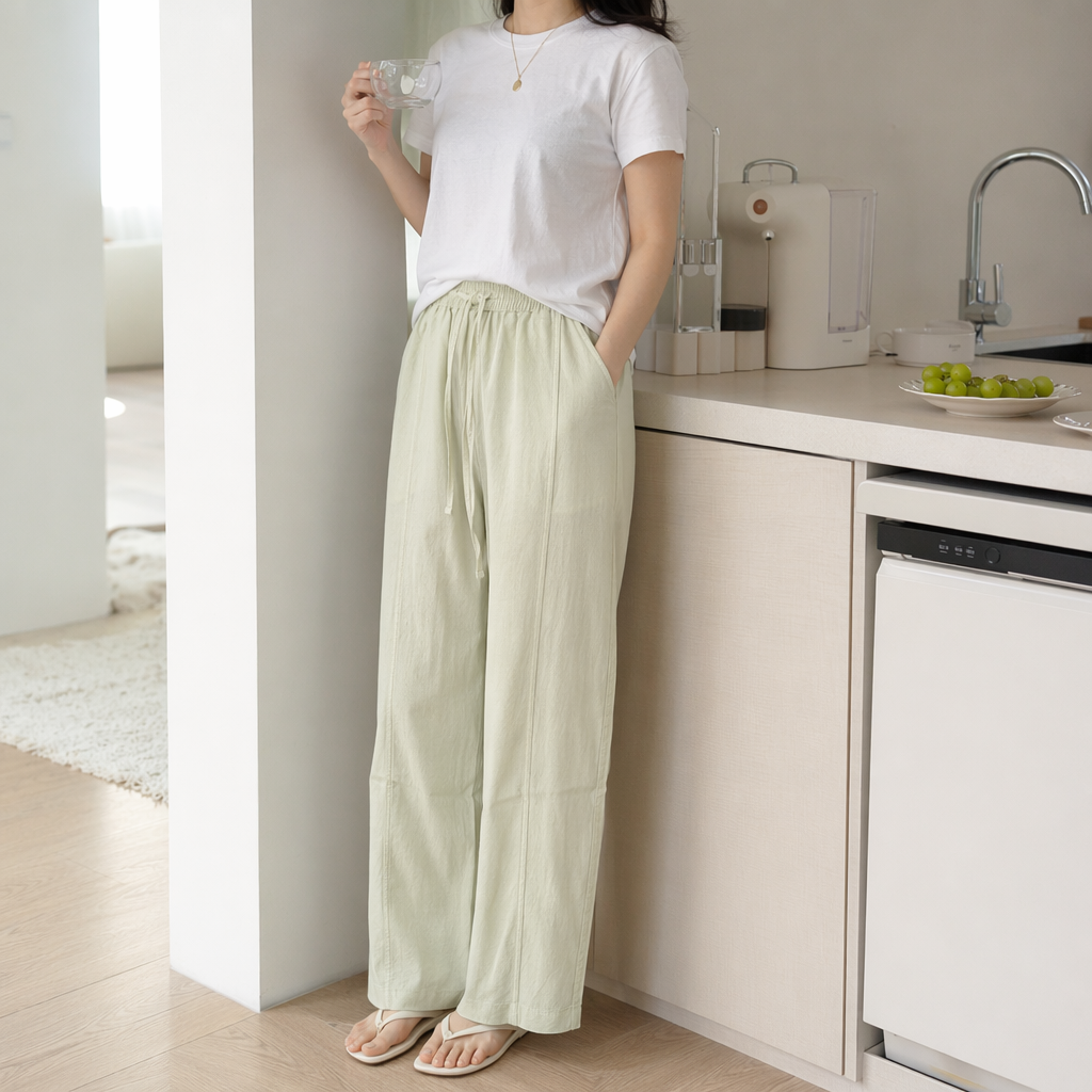 Light green Tencel nine-inch pants are breathable, drape and slimming casual women's pants details Picture
