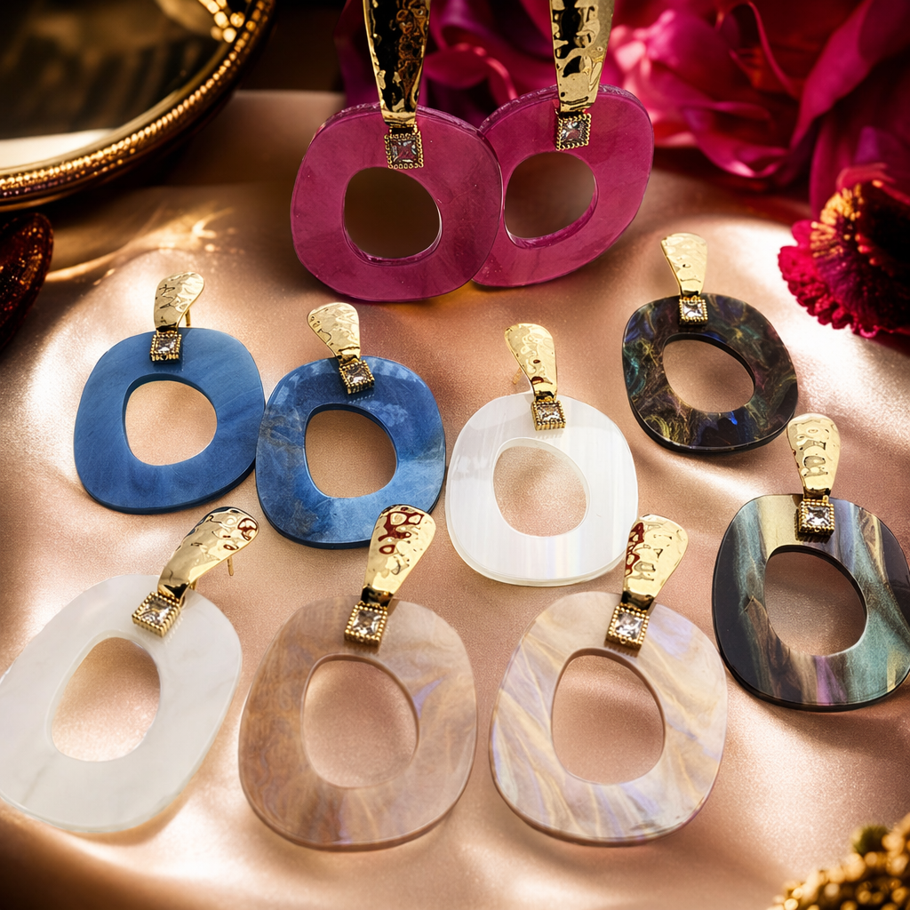 Colorful oval hollowed-out earrings with a fashionable and light luxury design feel Specification image