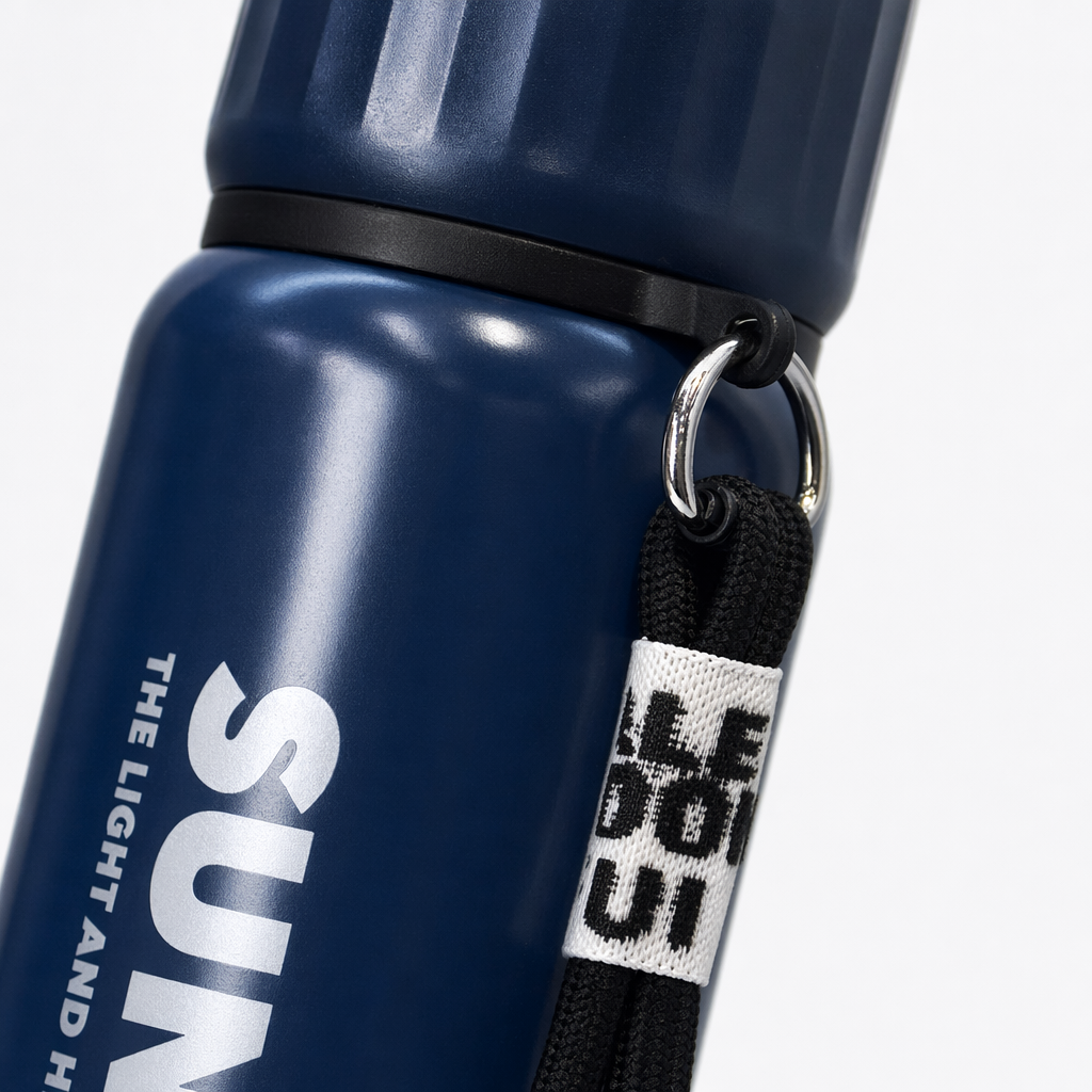 Deep blue simple insulated water cup, 500ml, stainless steel vacuum insulated Application Scenario