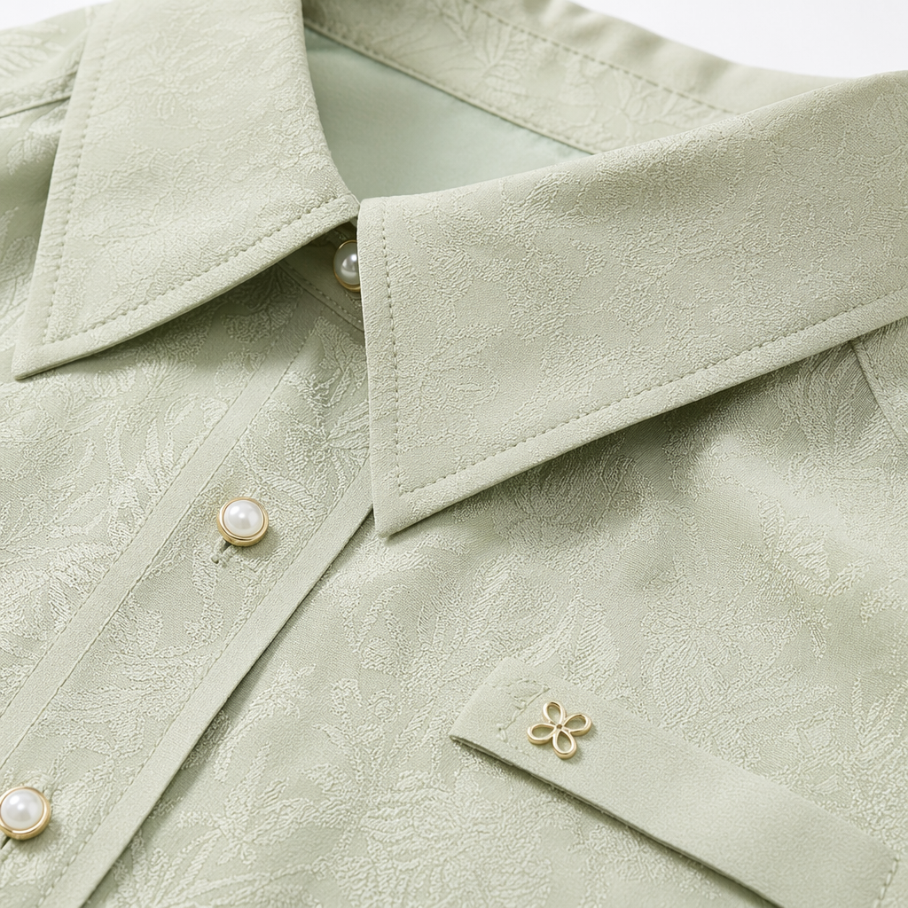 A light green shirt for women, a slimming and fashionable top for women Application Scenario