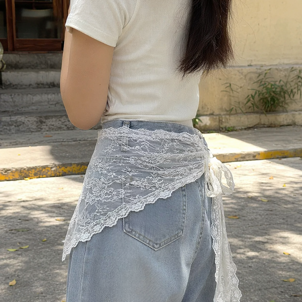 White lace underwear for women, pure cotton, breathable, no rims, low waist, sexy and comfortable daily style details Picture