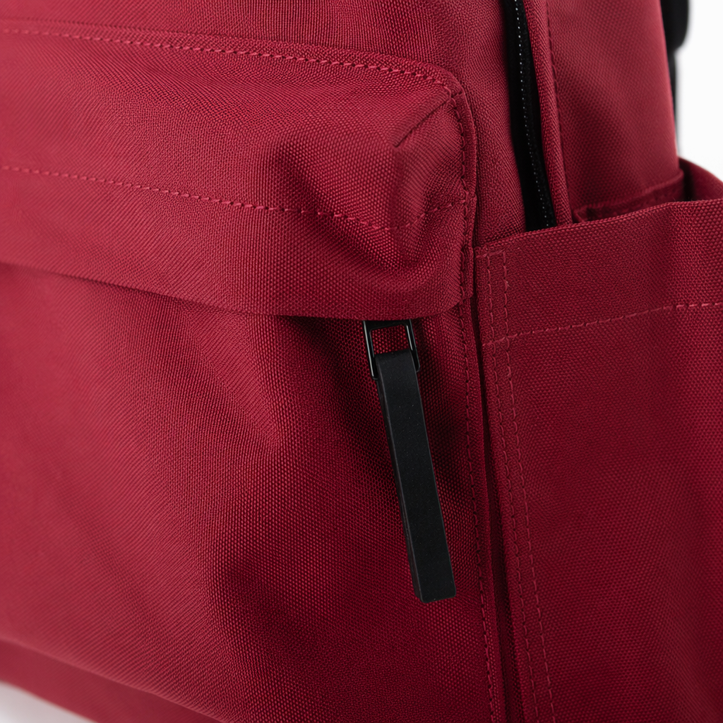 This red, fashionable and simple backpack is light, durable and has a large capacity for student commuting Application Scenario