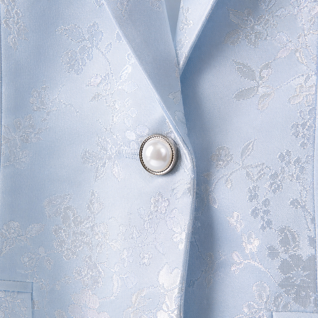 A light blue floral jacquard suit jacket for women, a slim-fit business casual jacket Application Scenario