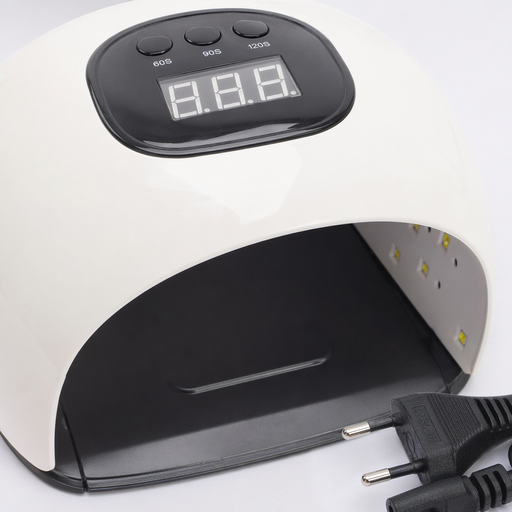 White nail art lamp, UVLED phototherapy machine, nail dryer, 36W fast drying, silent and portable Application Scenario