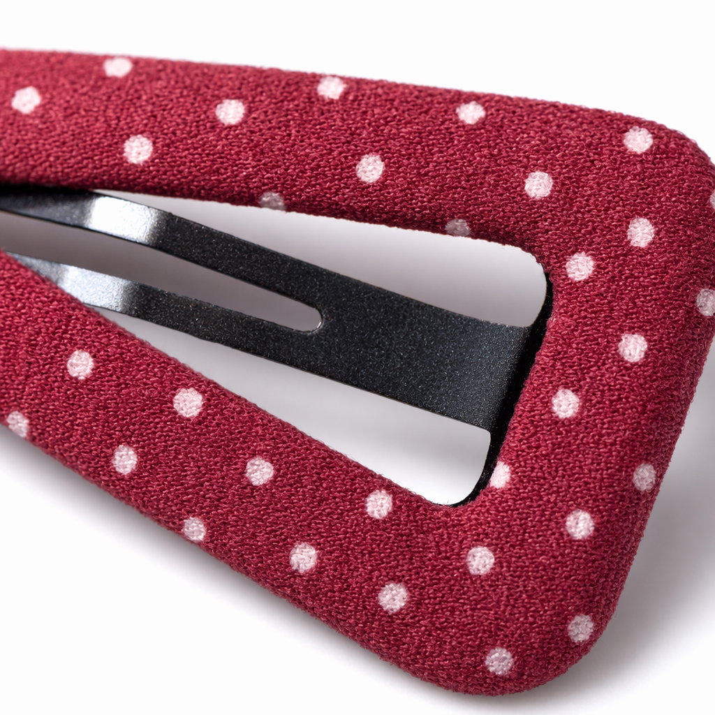 Red polka dot hairpin, small Korean style sweet and cute headwear, single piece Application Scenario